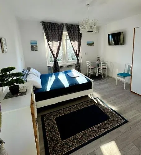 Bella 1 أوباتيا