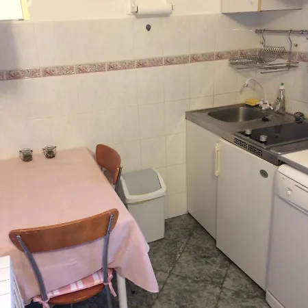 Appartement Bella 1 *